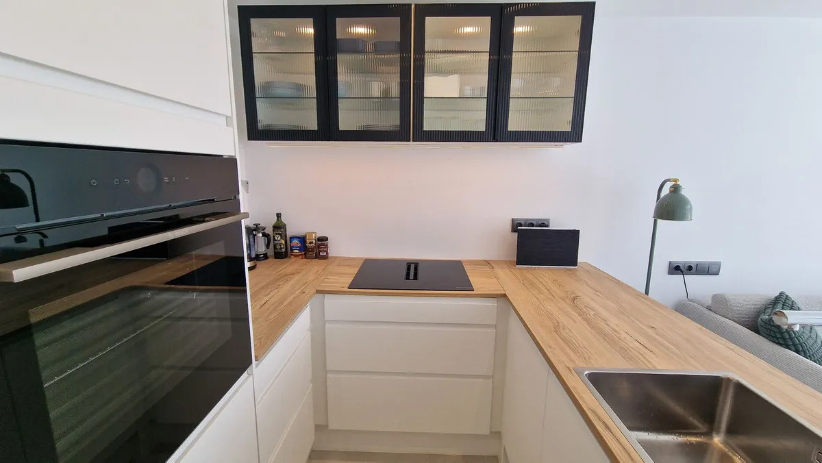 24a068a0-ee1a-4fd7-a791-45598f4b3605