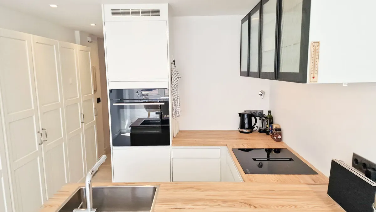 2d8b3faf-f1a0-44e2-9297-4838b0f54d9f