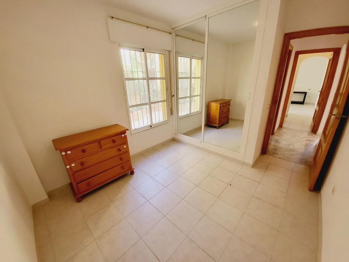 12033167-7ffc-4b3c-ac8c-3107bab3b99c