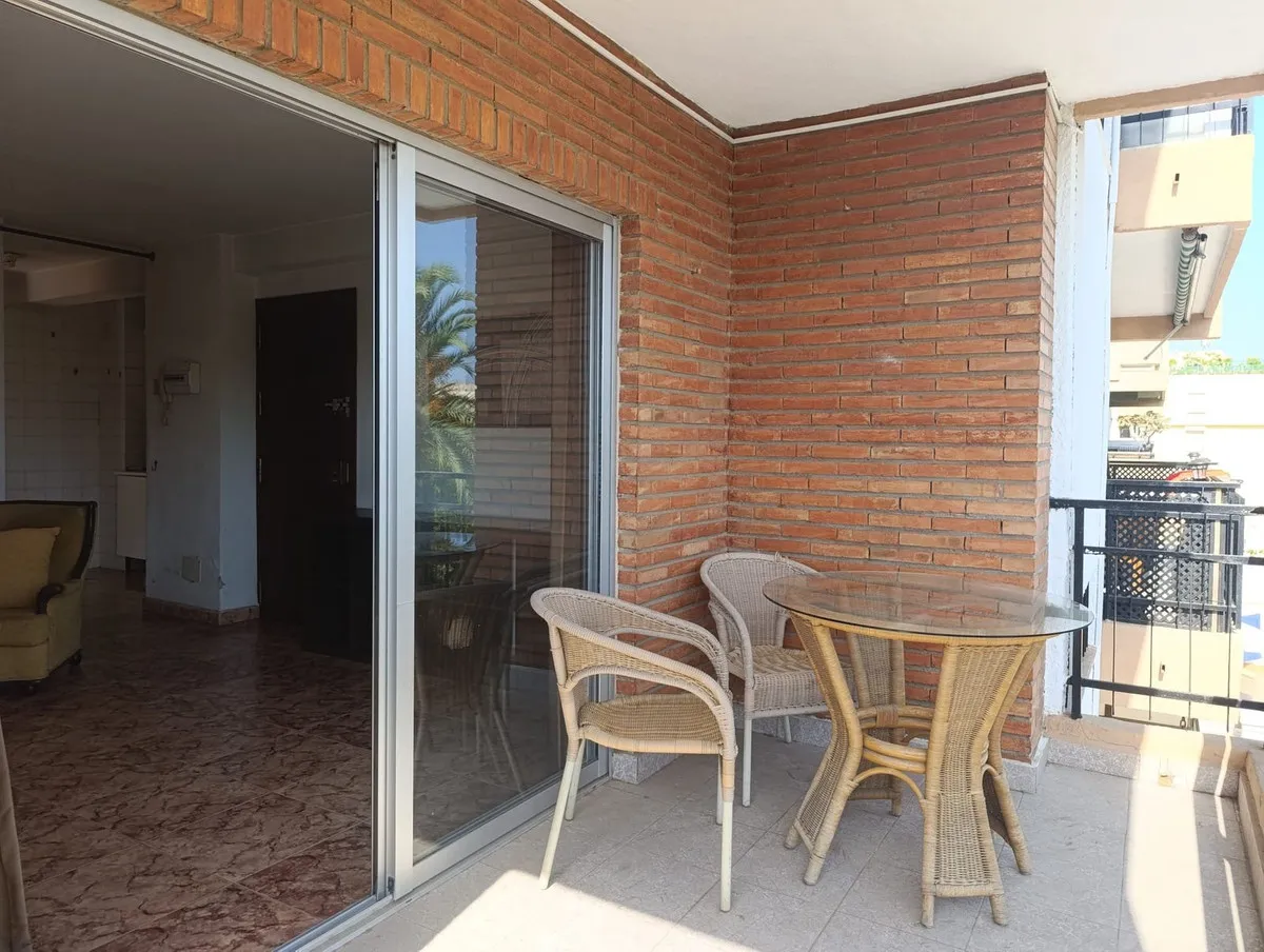 d9c174eb-6df6-4faf-b90d-0bdb6775e38f