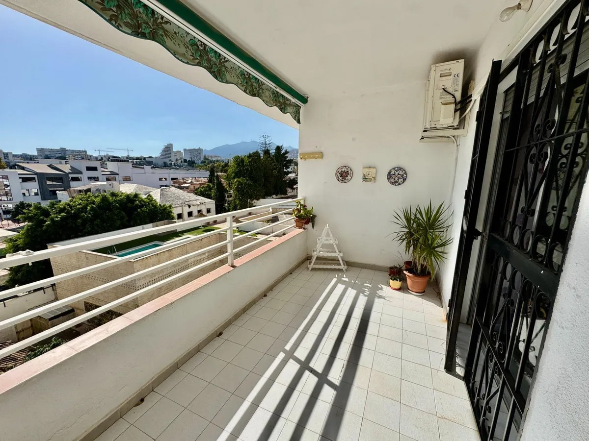 72c29776-3f30-4fd5-ba59-d13f19540d5c