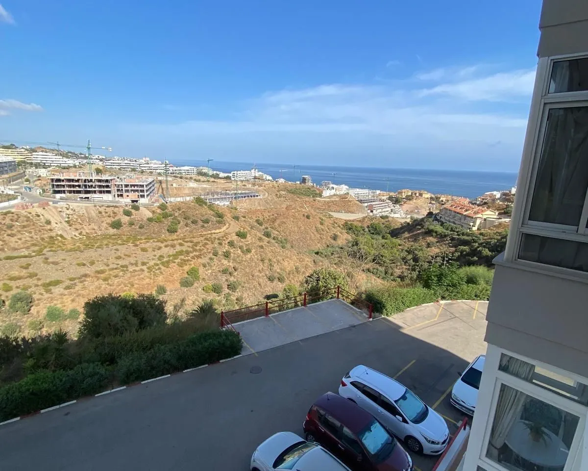 9d5eab4c-405e-428e-b257-09663745eed5