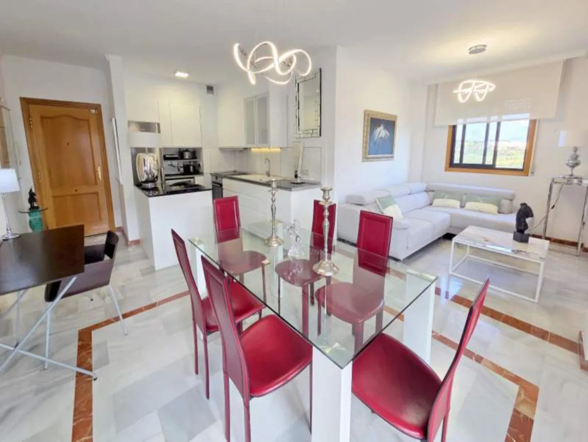 359fefa0-d028-4223-90e4-38a1df6b3434