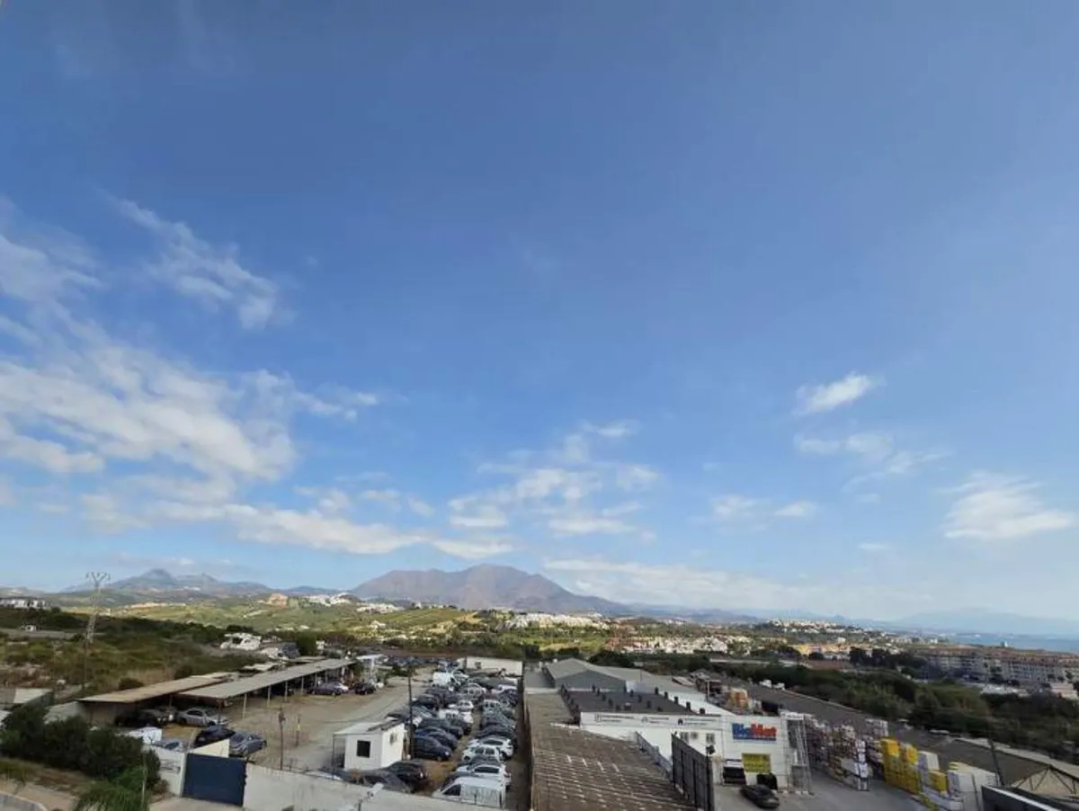 54f9348e-74fe-41dd-9696-6810c350e0ae