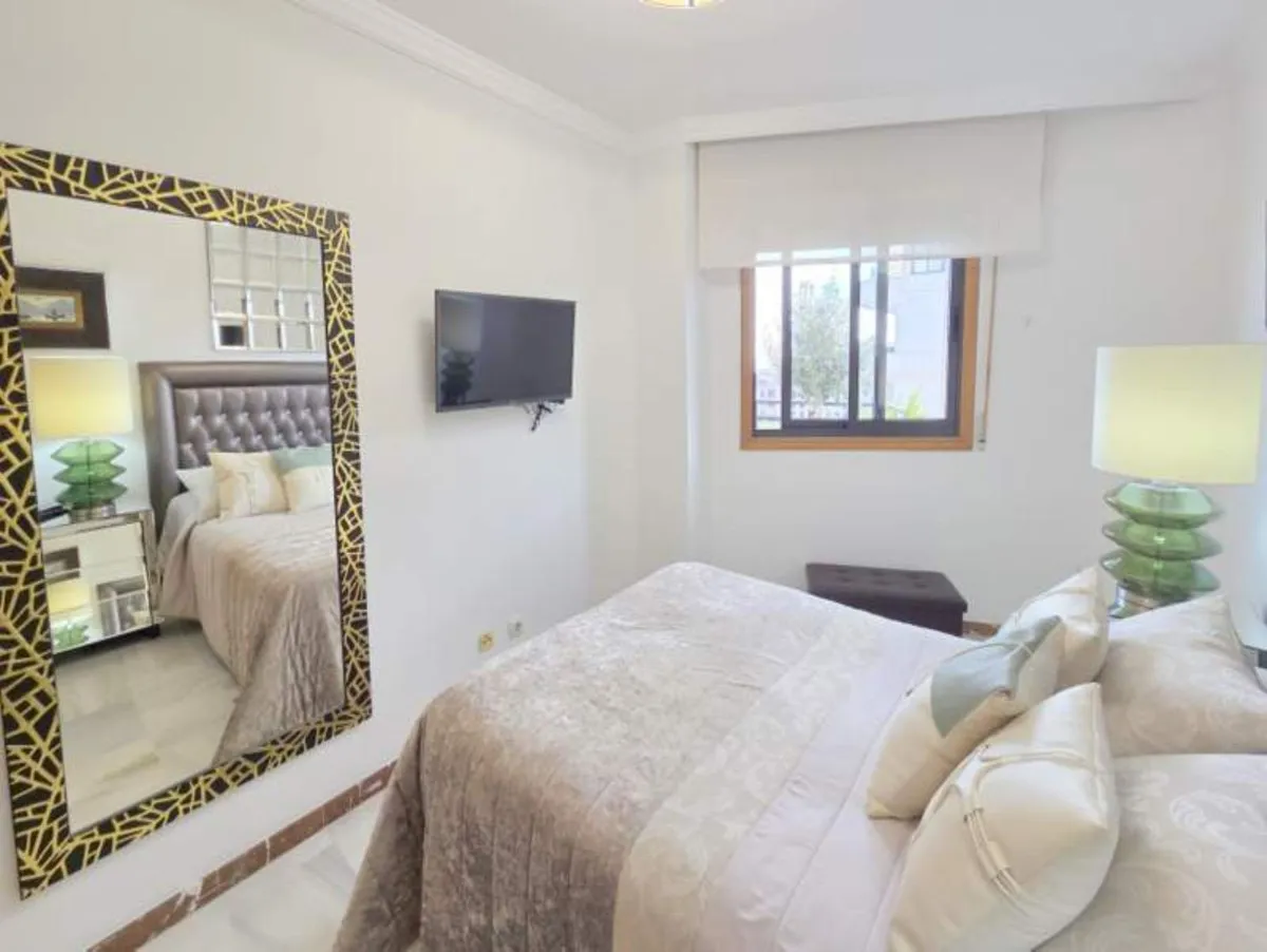 a485225c-abd8-435a-9a01-775027053d99