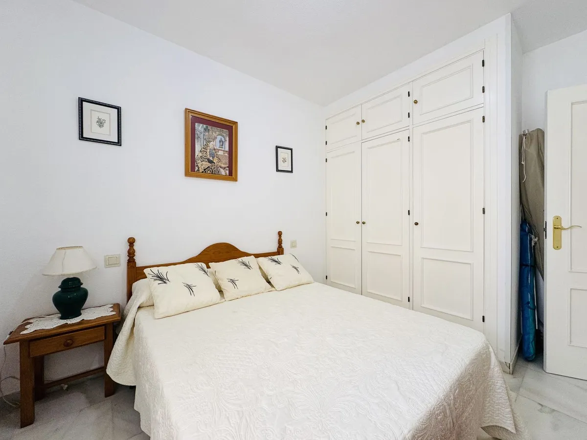 28dc9b7d-187f-4591-99f1-b4cb70d06749