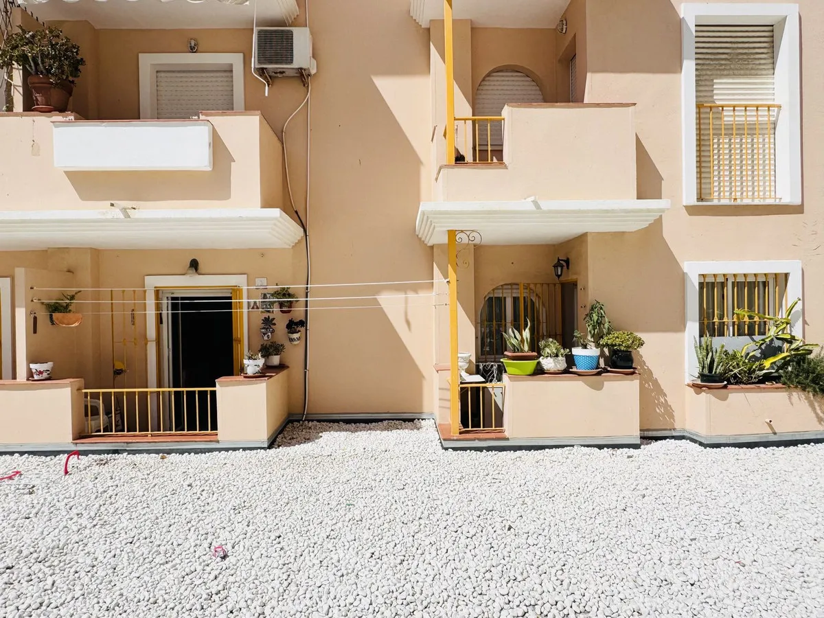 6bc543a9-90dd-4b50-8100-9d5922aebdc0