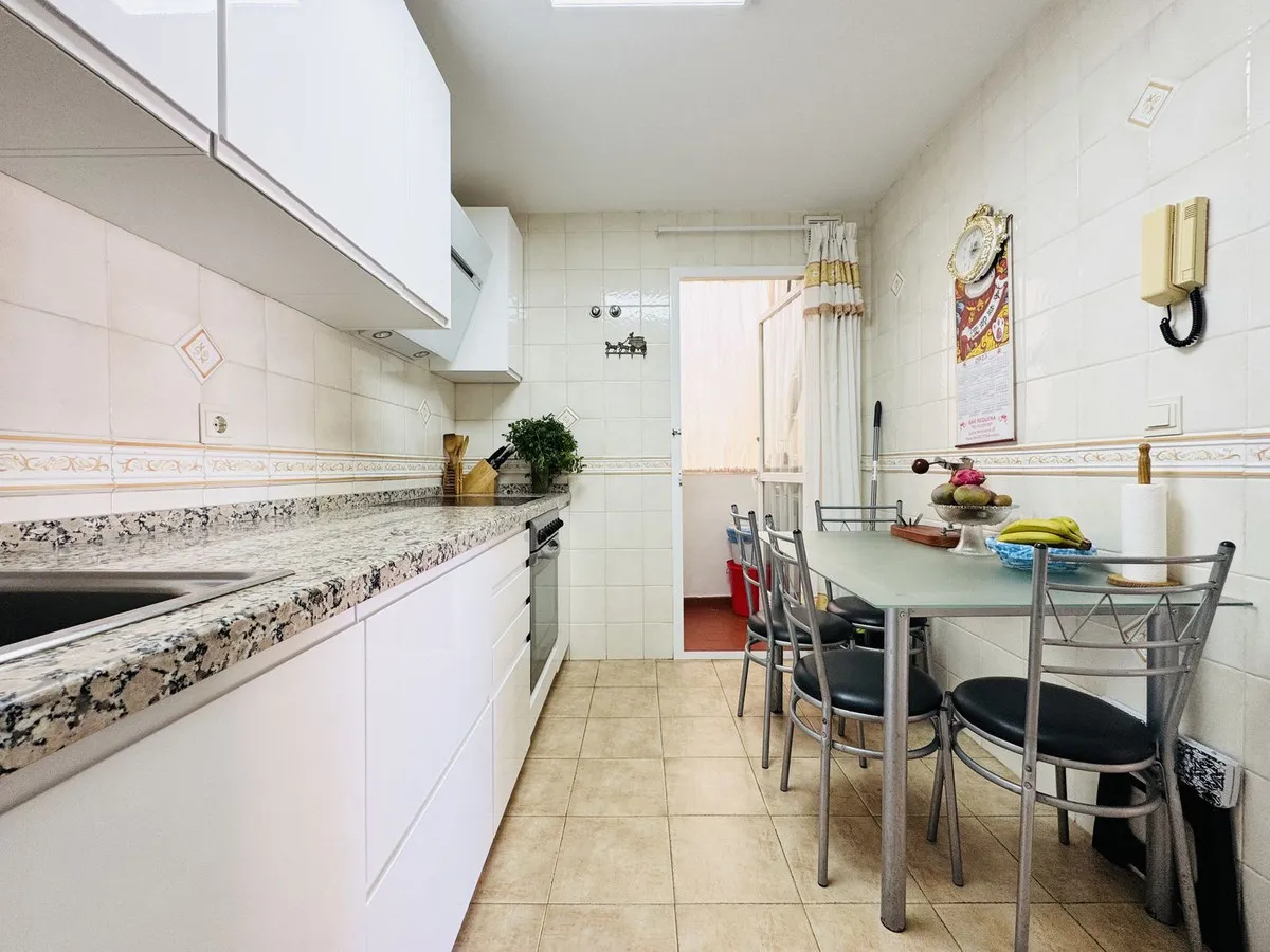 af1a9a92-6ed7-428f-bd53-51e12fef4ce8