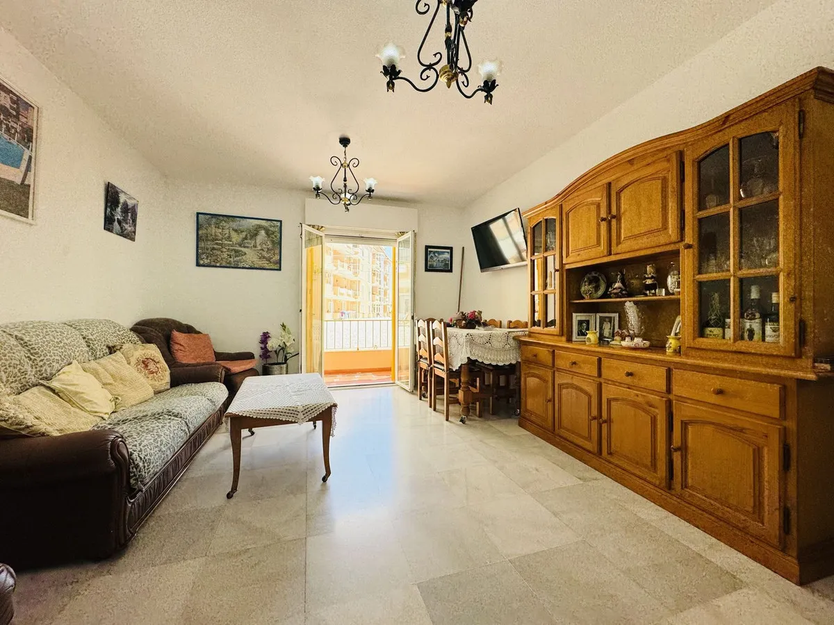 f0d00d32-fa33-4687-9403-596ac5bee625