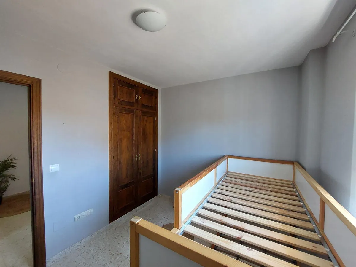 a1721bd8-bf5d-427f-be6f-e8d601ac027f