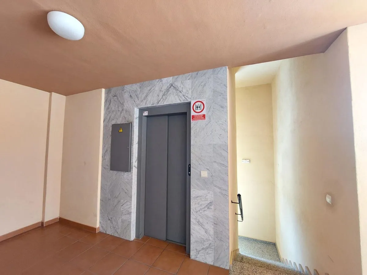 a861ad72-89f9-4d67-b069-4881c5b2880d