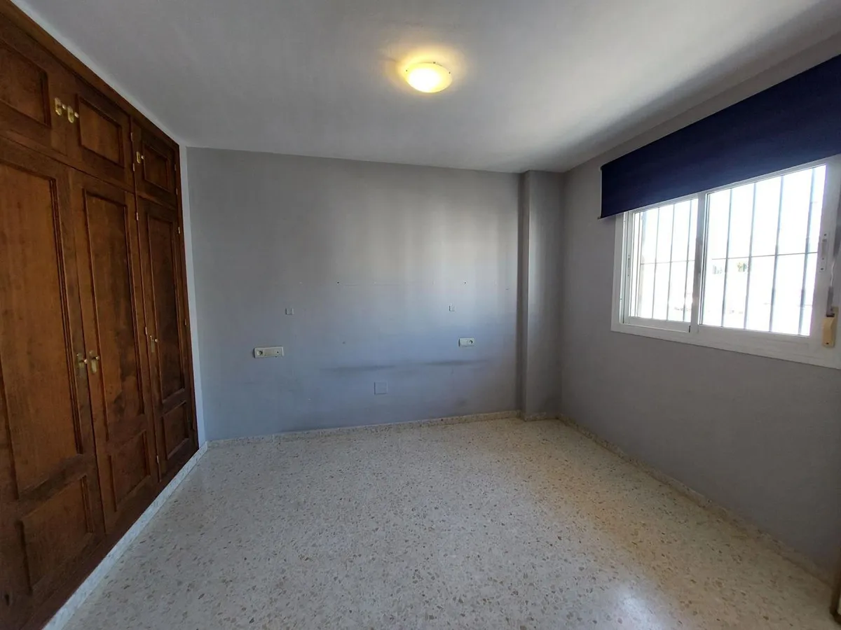 d87c92e8-1b15-4780-9b59-4e12a1373049