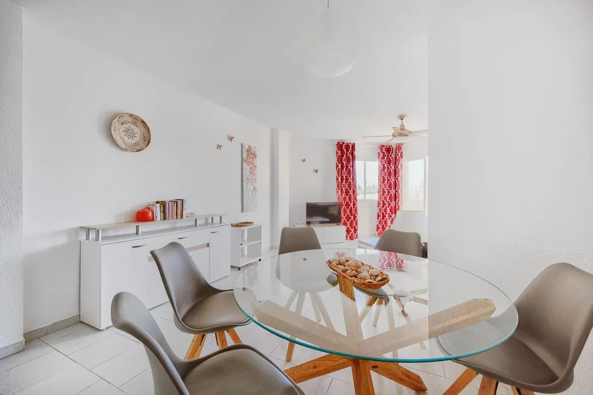 298a6408-2cca-49f3-9dd7-2824865368f6