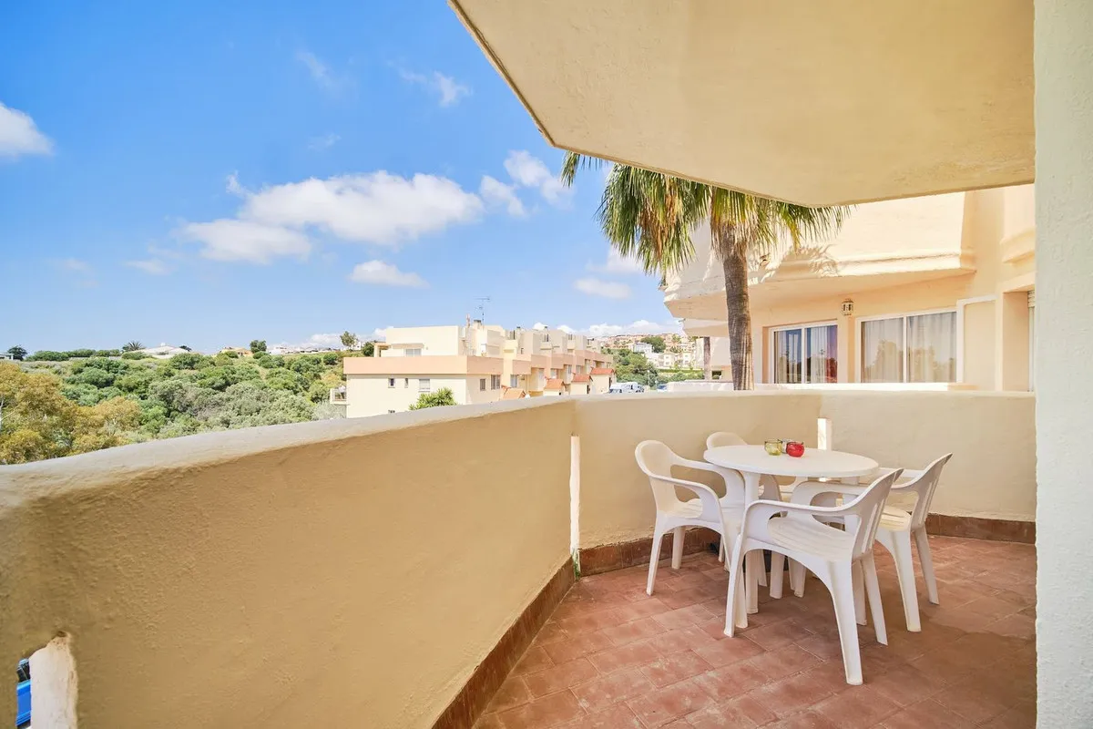 72c5123a-11a4-407d-adad-ff3e62a7af50