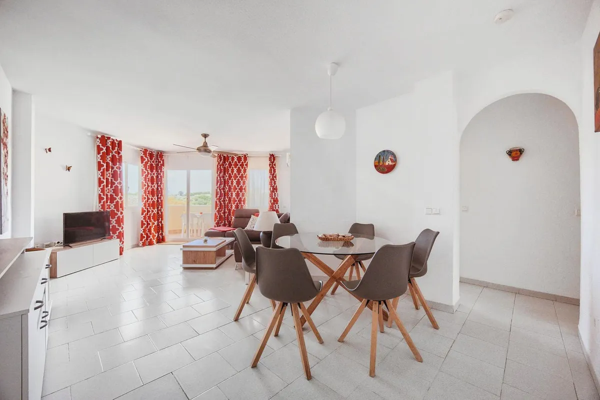 910af152-fac6-44ed-9be9-7ff57c4e6a6c