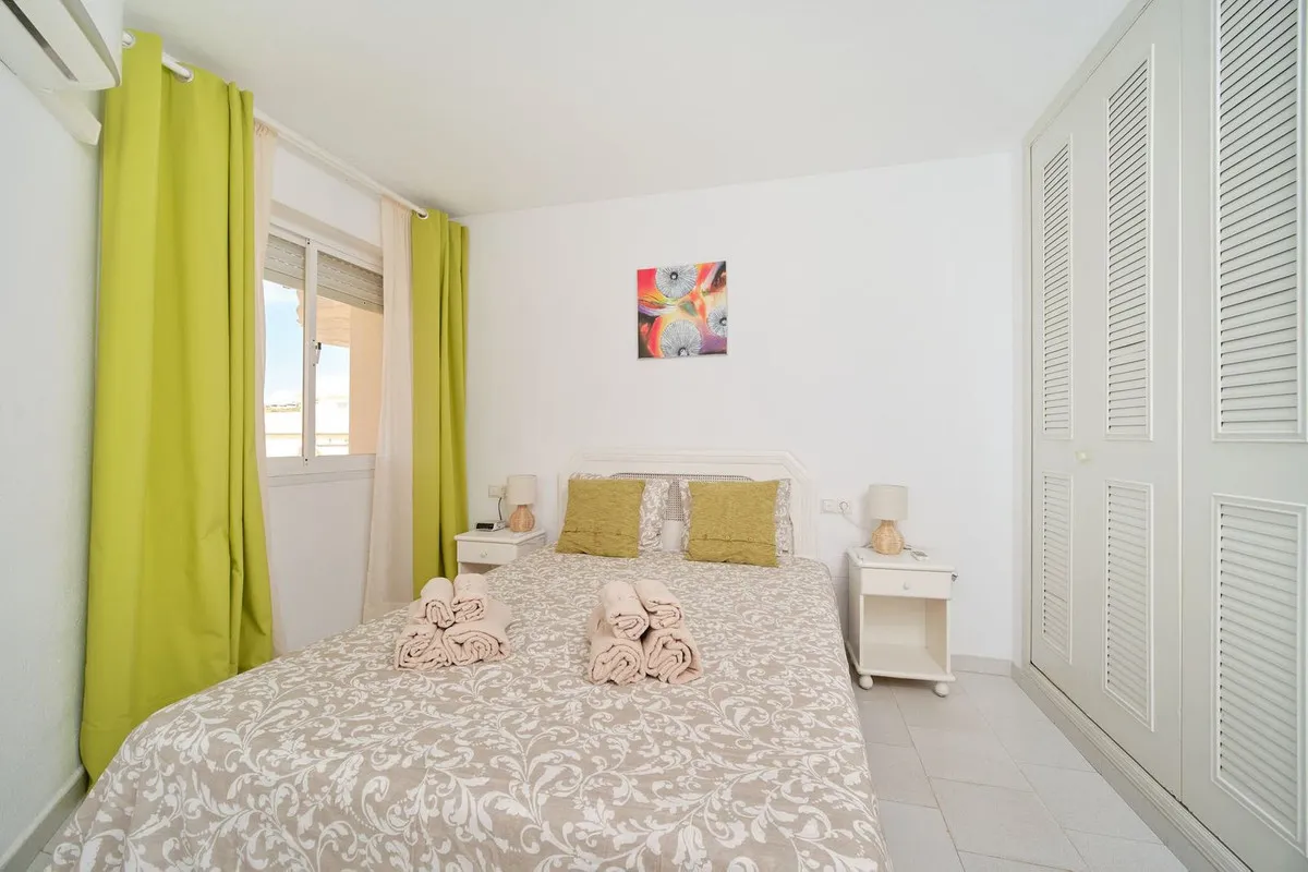 bd963efe-6935-4e63-bd83-3ddc5b037ebd