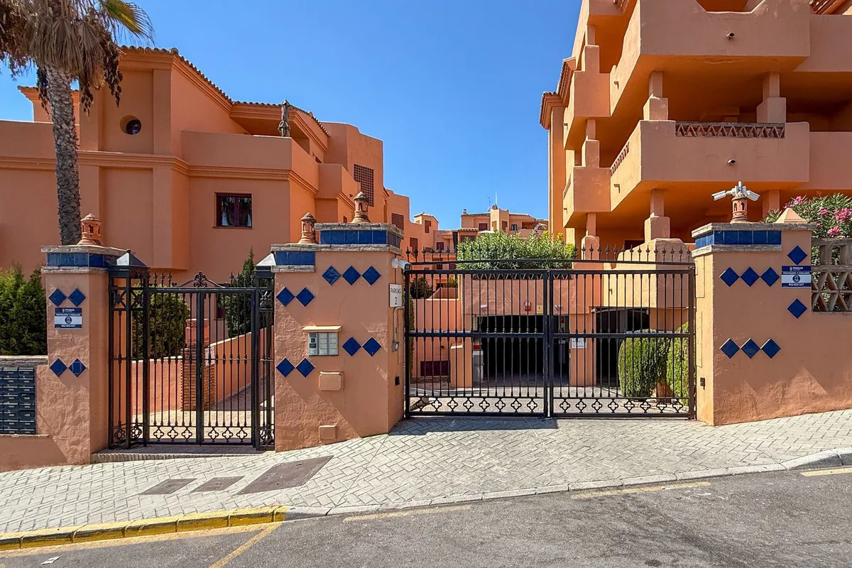 06388182-e0a5-468a-9d19-cc58d3be6ea7