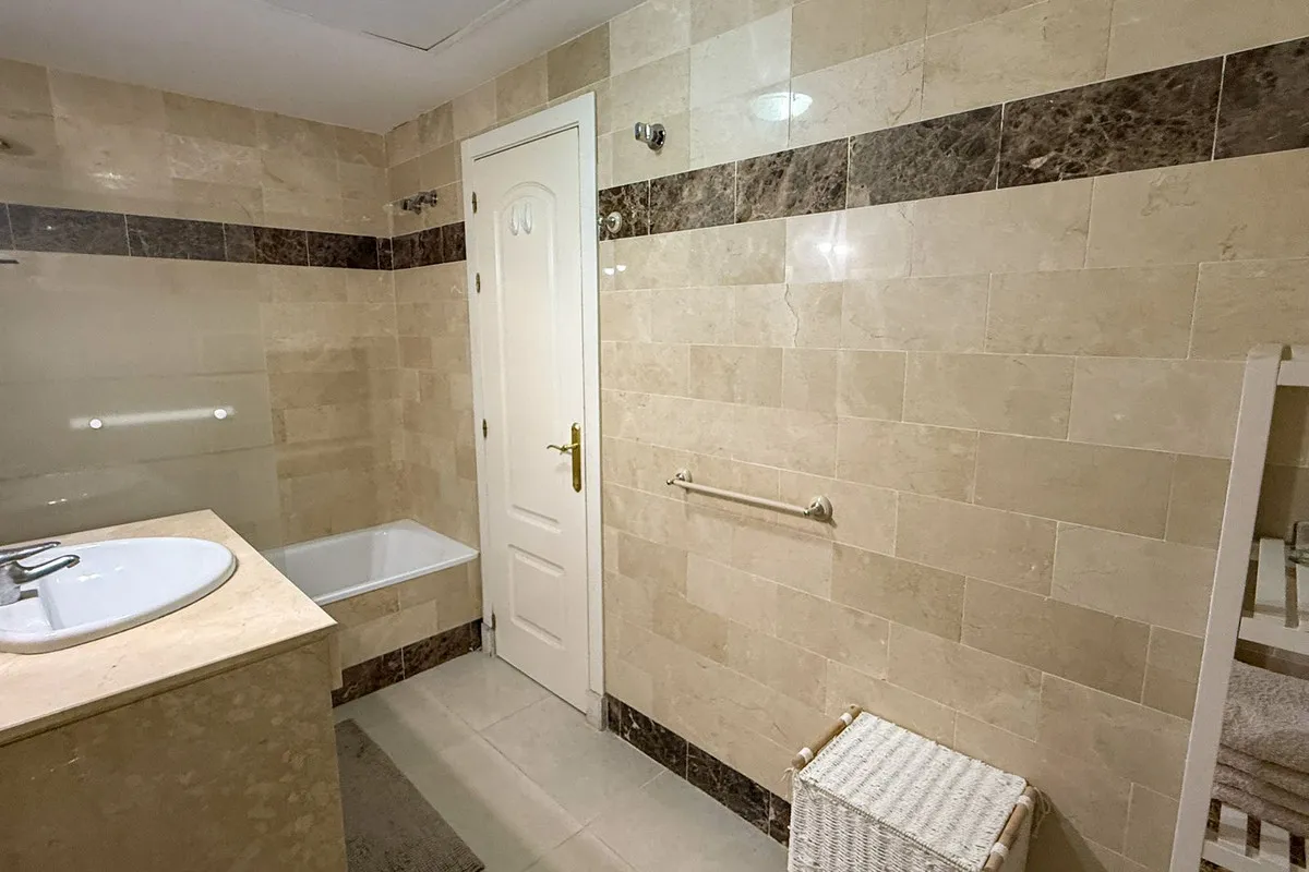 0f17290e-bb8e-41f4-bced-cd0bc189151e