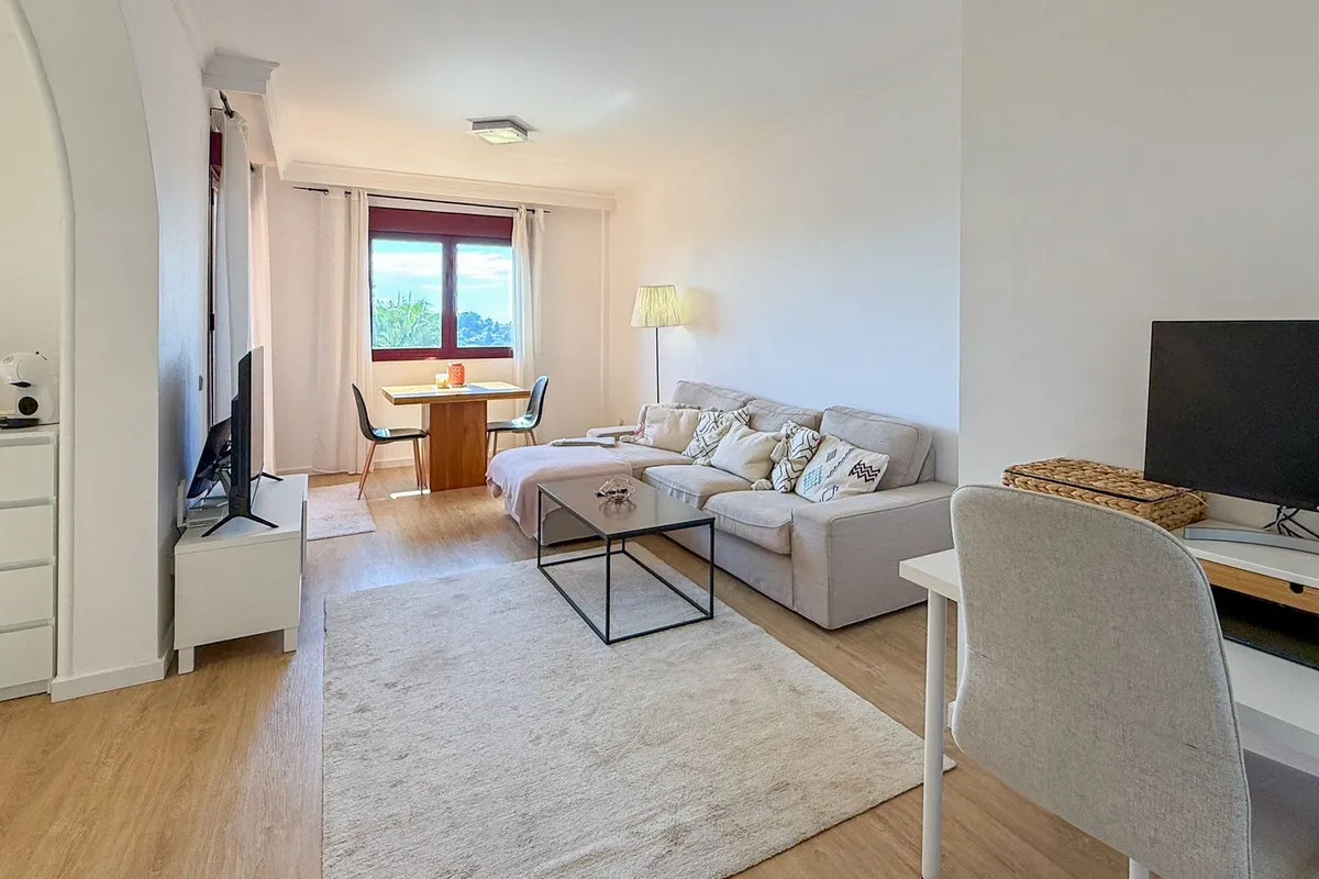 e05820ea-e2f3-45fe-a373-95afb804d3a9