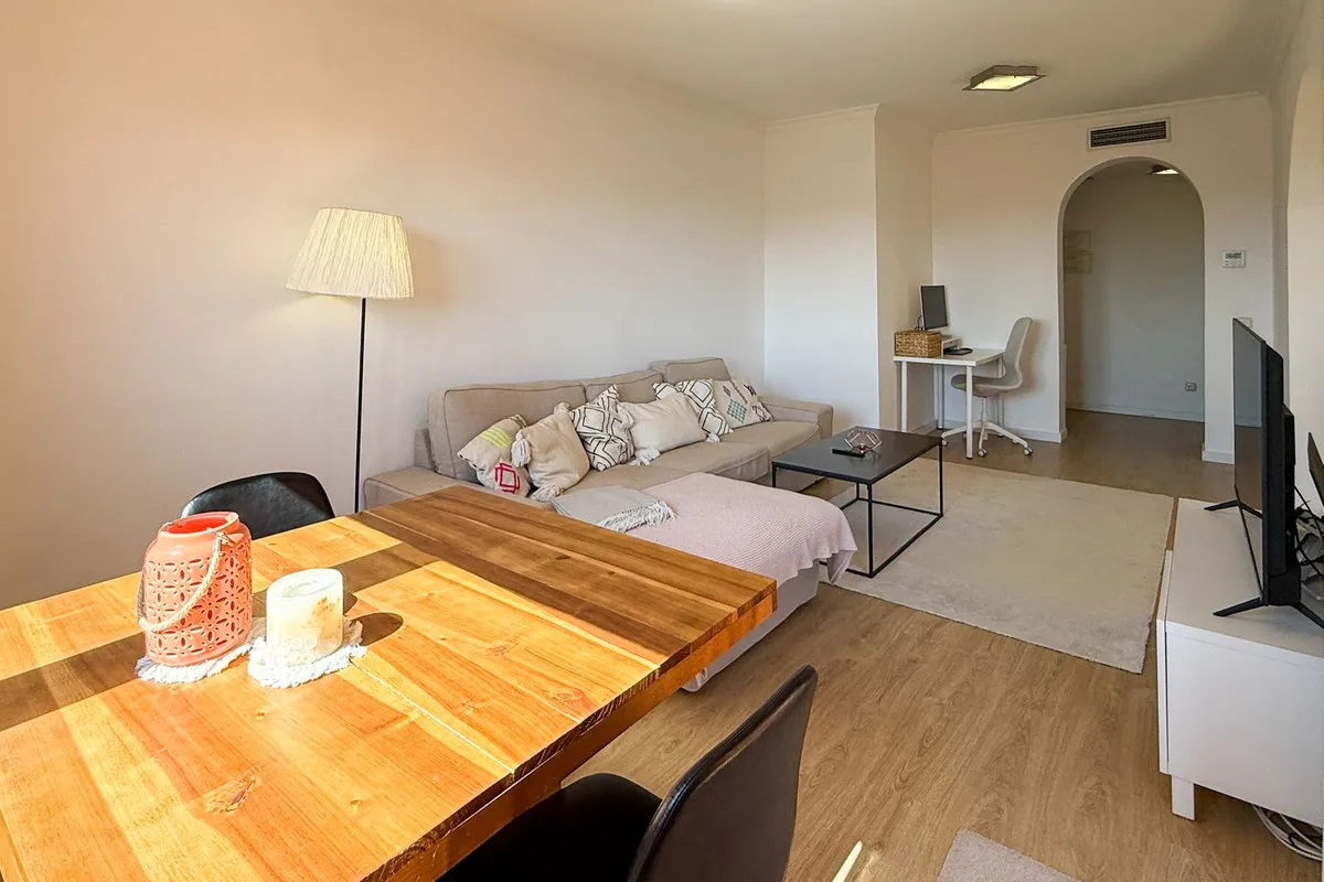 ebc90709-ff99-40f0-a37b-97d85fbbb6fe