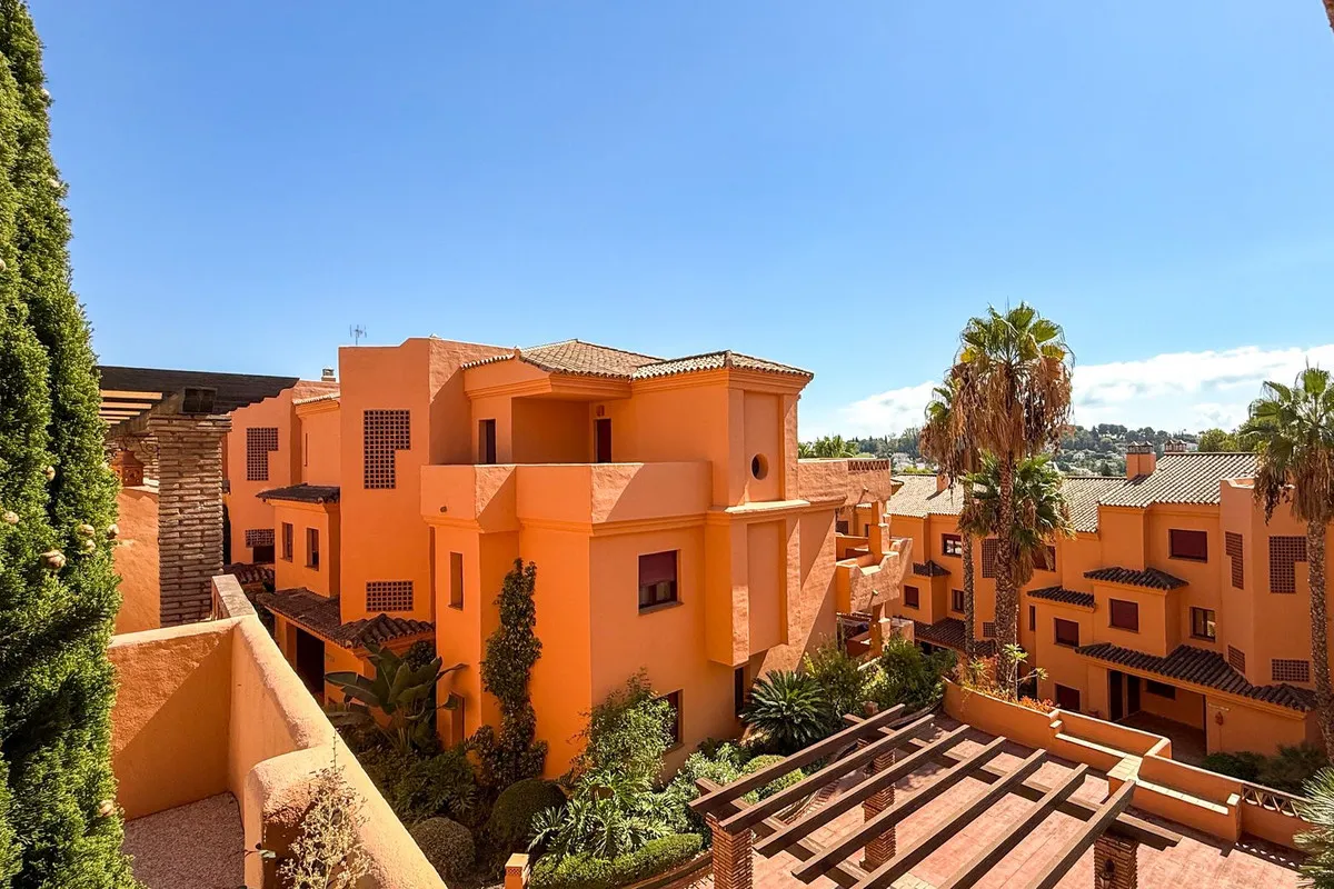 fee8a78b-c660-4e7a-b91c-c8ead3f60790