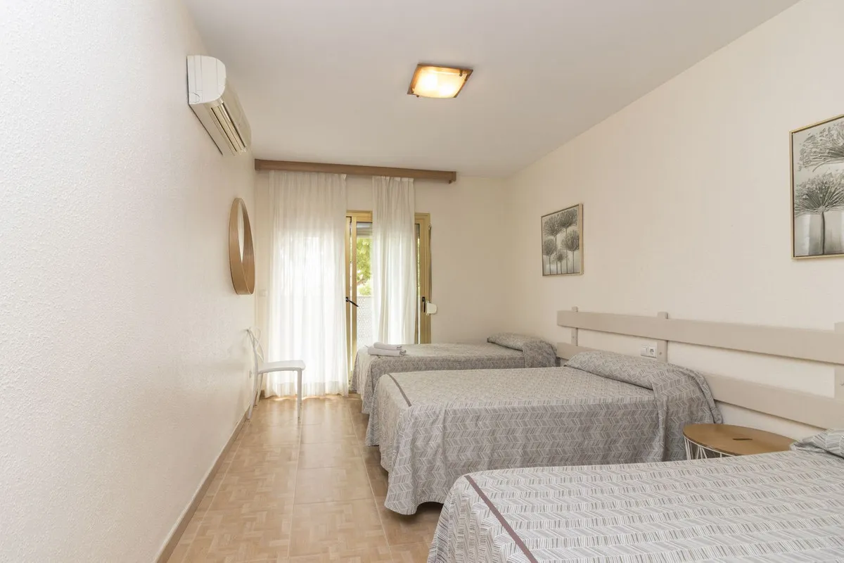 c6237173-b36c-409e-bbba-b0d74a19c8b3