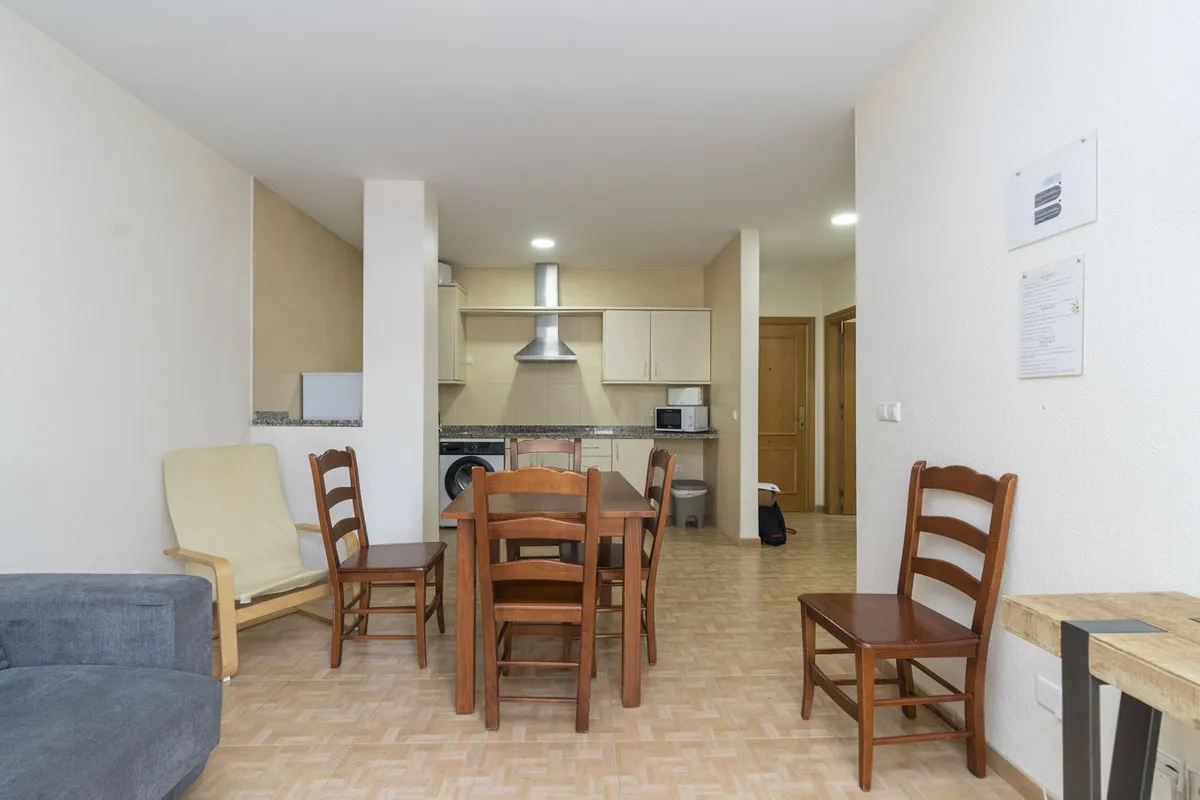 cb4a516a-8310-4c6b-bd62-e851c426a934