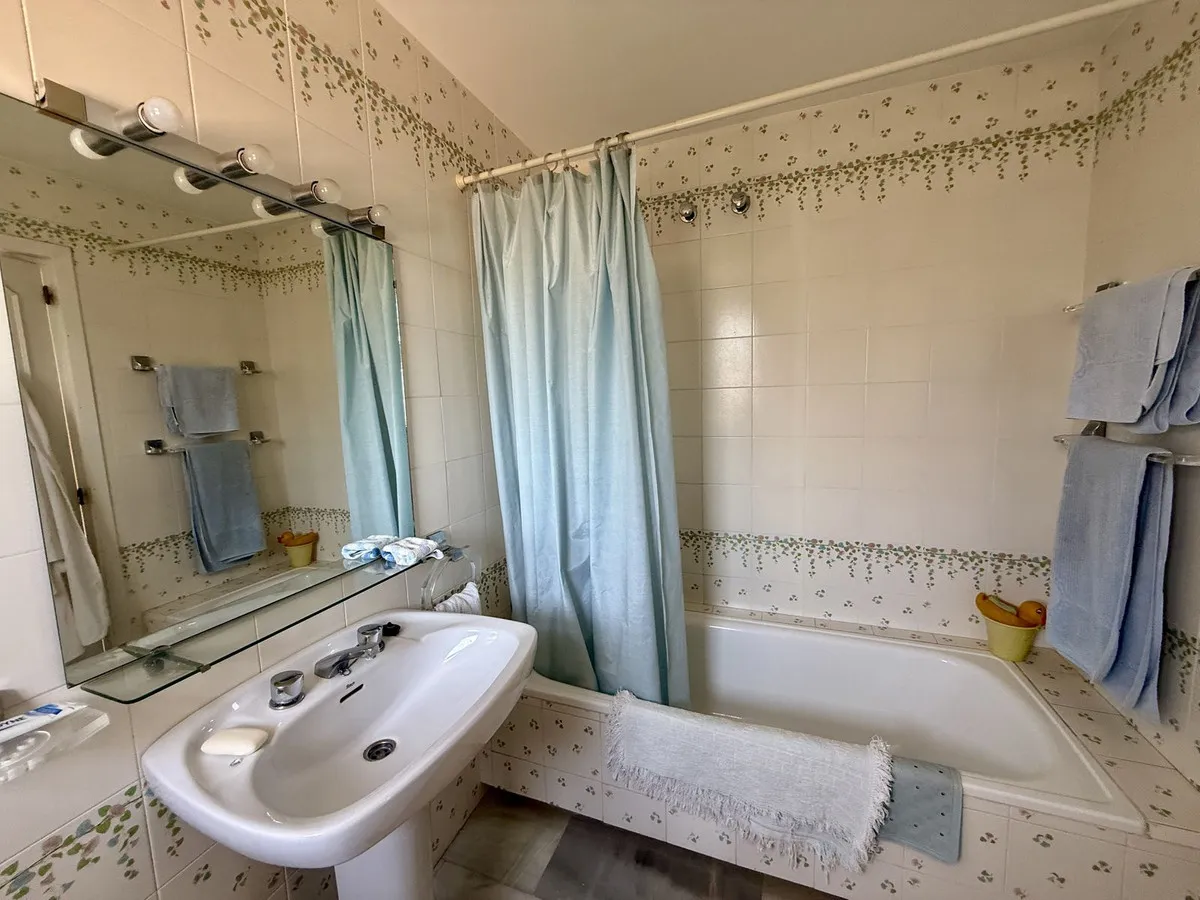 b5616ae0-e37e-48b0-8c63-06f804f2f595