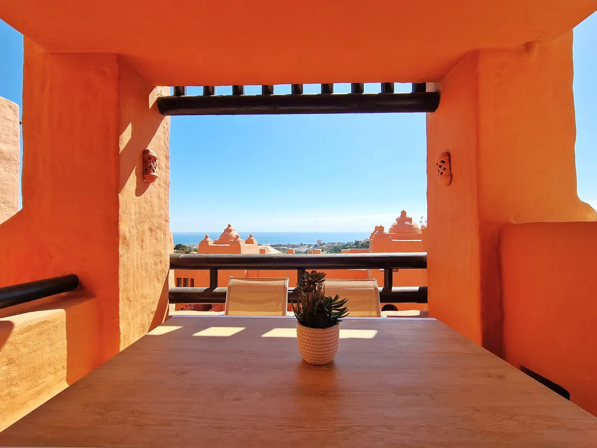 0450ed4d-d13f-4832-877c-782566eca154