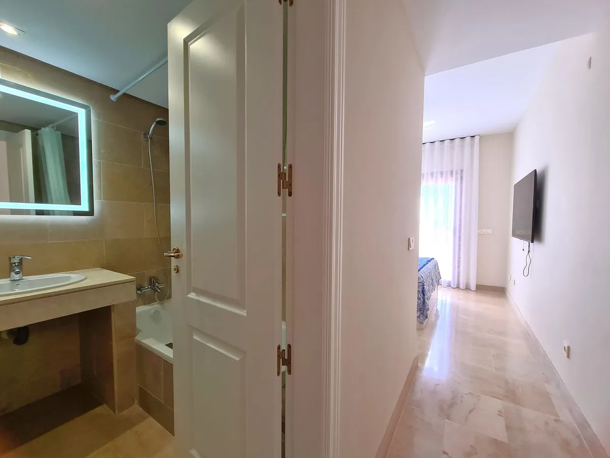 19f070d6-cd50-47f8-8b48-f16c4cc79a1f