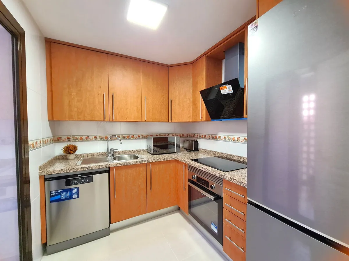 8c6c1af8-023d-49b8-9930-1181a147b07c