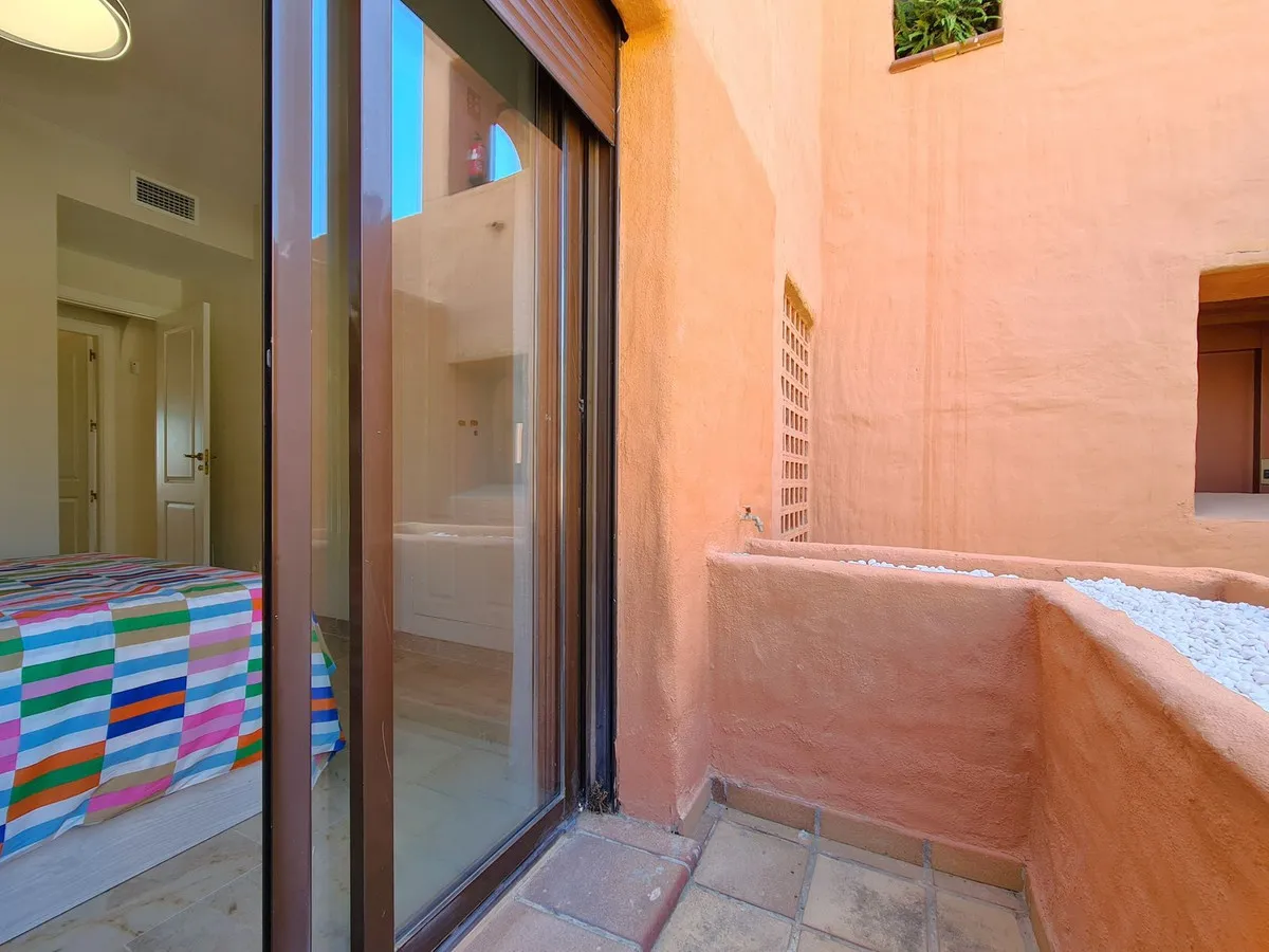 9c1a0ca1-e174-404d-b01d-e8abe87fdf4e