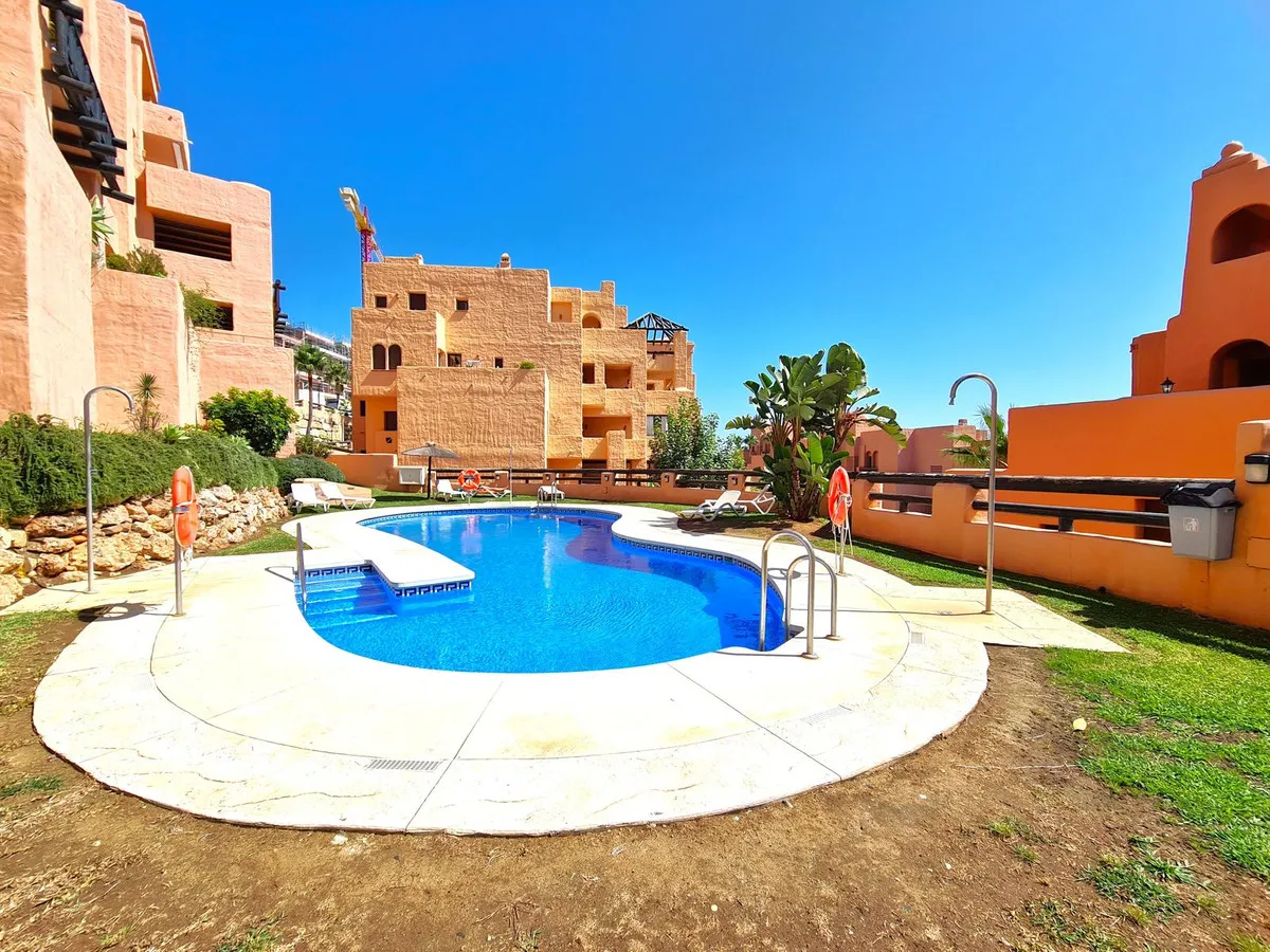 d09be82d-6d81-4d83-8f0b-a02c23294f23