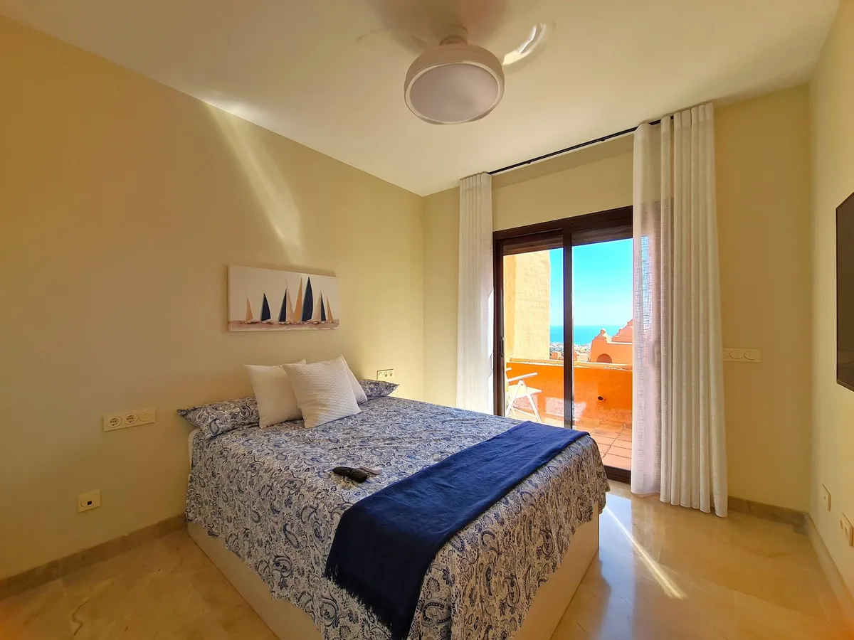 d73e6420-0a91-4bdb-b800-5fe90fd6edb2