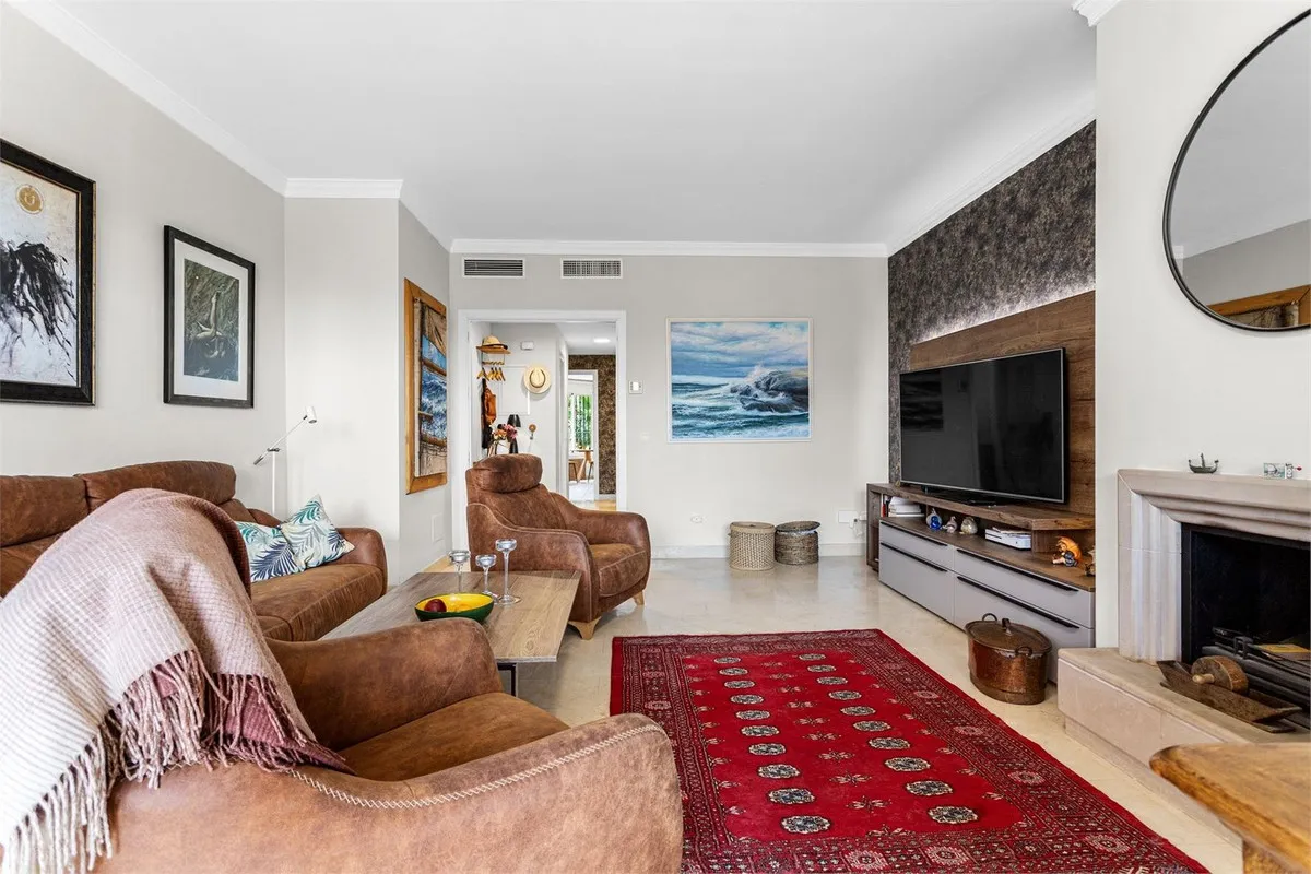 2e042b17-3c7b-4ec0-ae57-2a70062c627a