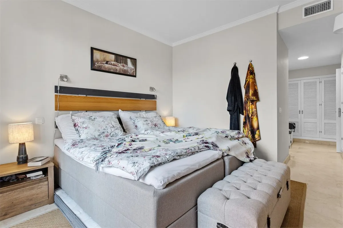 84a47036-3ac2-48e4-92ff-83a89c04a57f