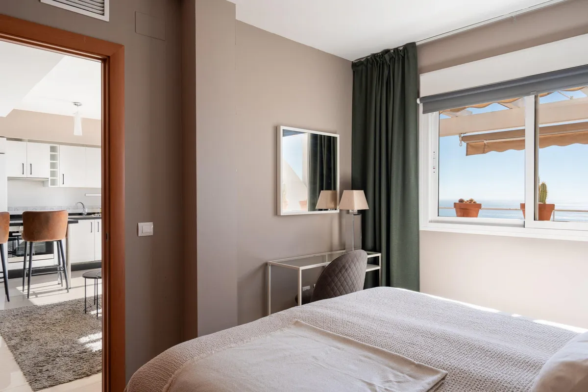 239ceb22-3802-4e1d-9864-787c9a5305d1