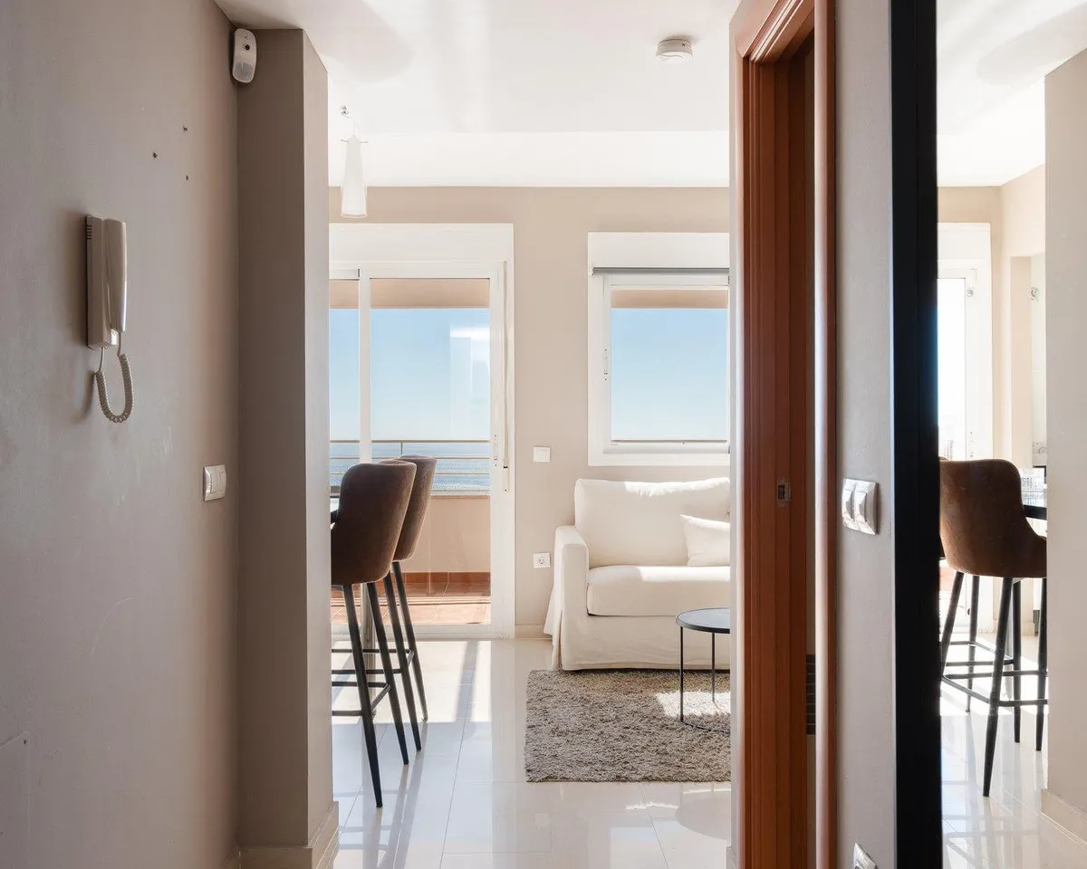 372e80a2-bd84-4e69-97a3-e534e2fd3019