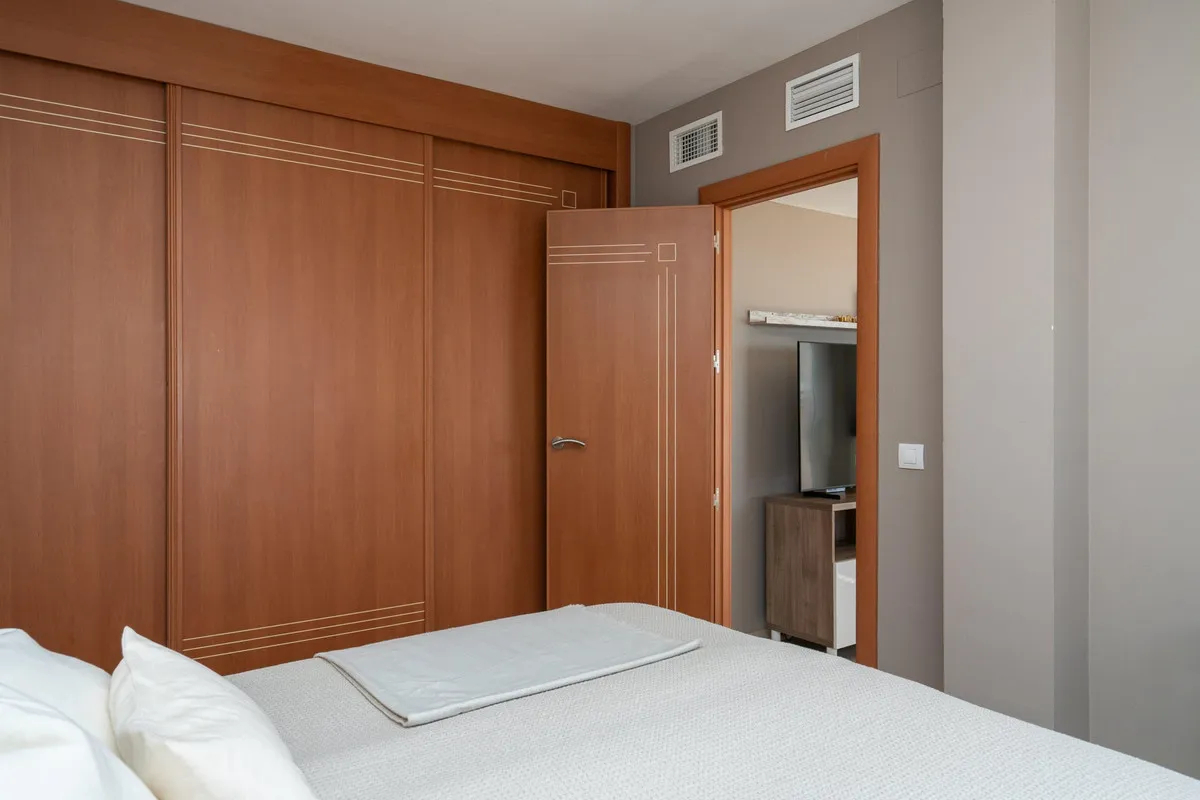 e665bbd7-8b0c-4160-a935-e85d7ba6c34b