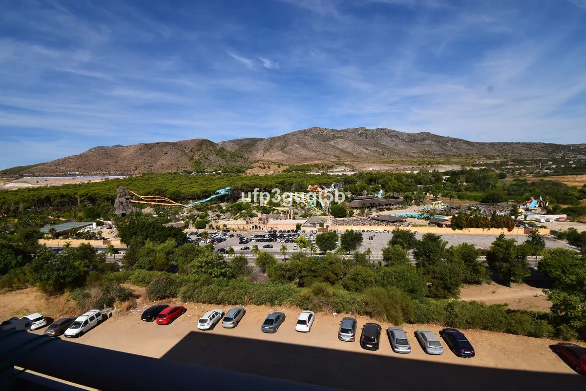 241a53c7-0376-4479-8776-4a4dfa0f0956