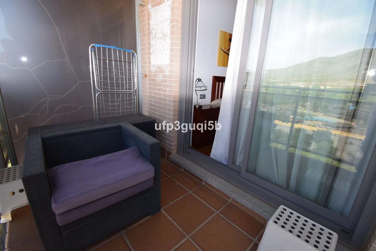 5bfd1e4f-2074-4cfc-bc52-f1f2f3b8e1dc