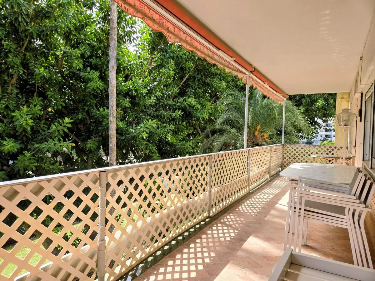 7f1d6b44-1151-4acd-a344-baee9f873ea1