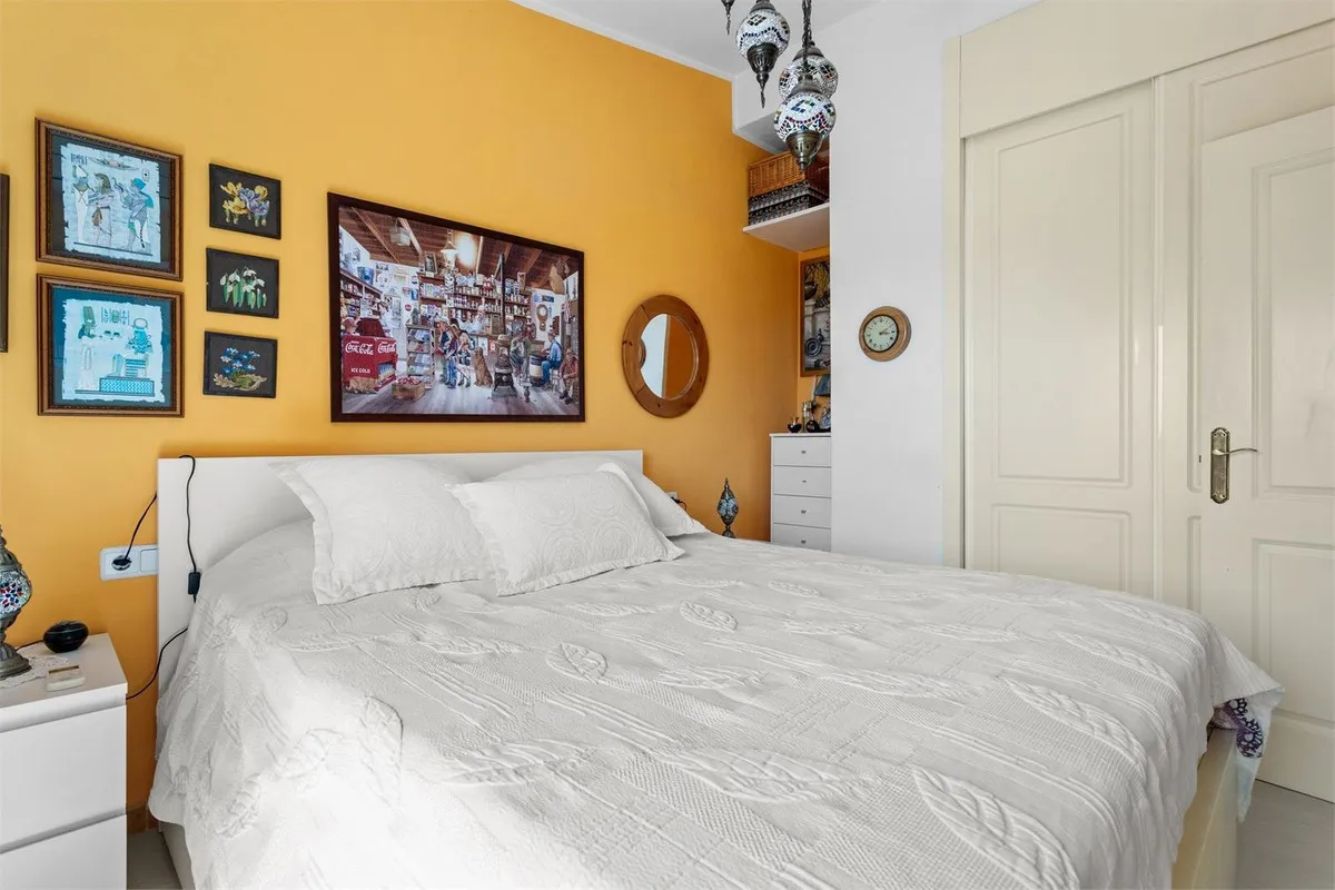 9f863b26-3216-4bd9-9b34-af987e96c6e7