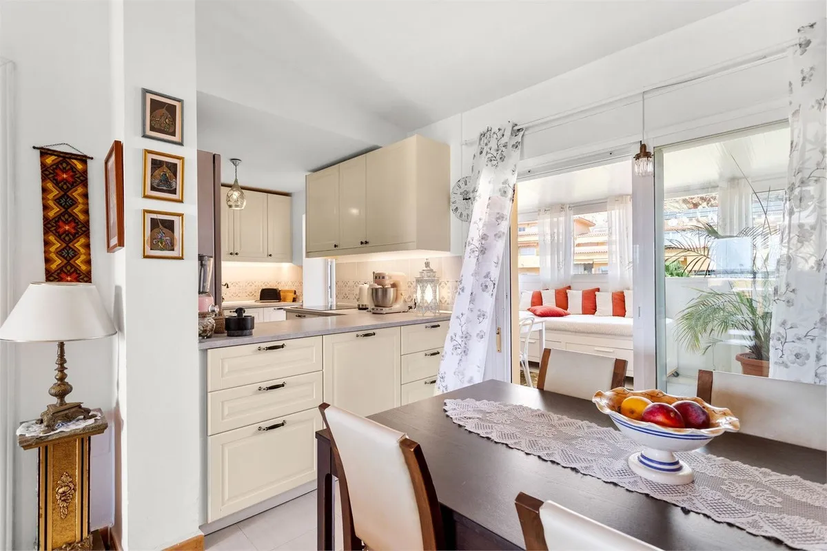 e6ce4125-3942-4e18-911f-3c24291640f4