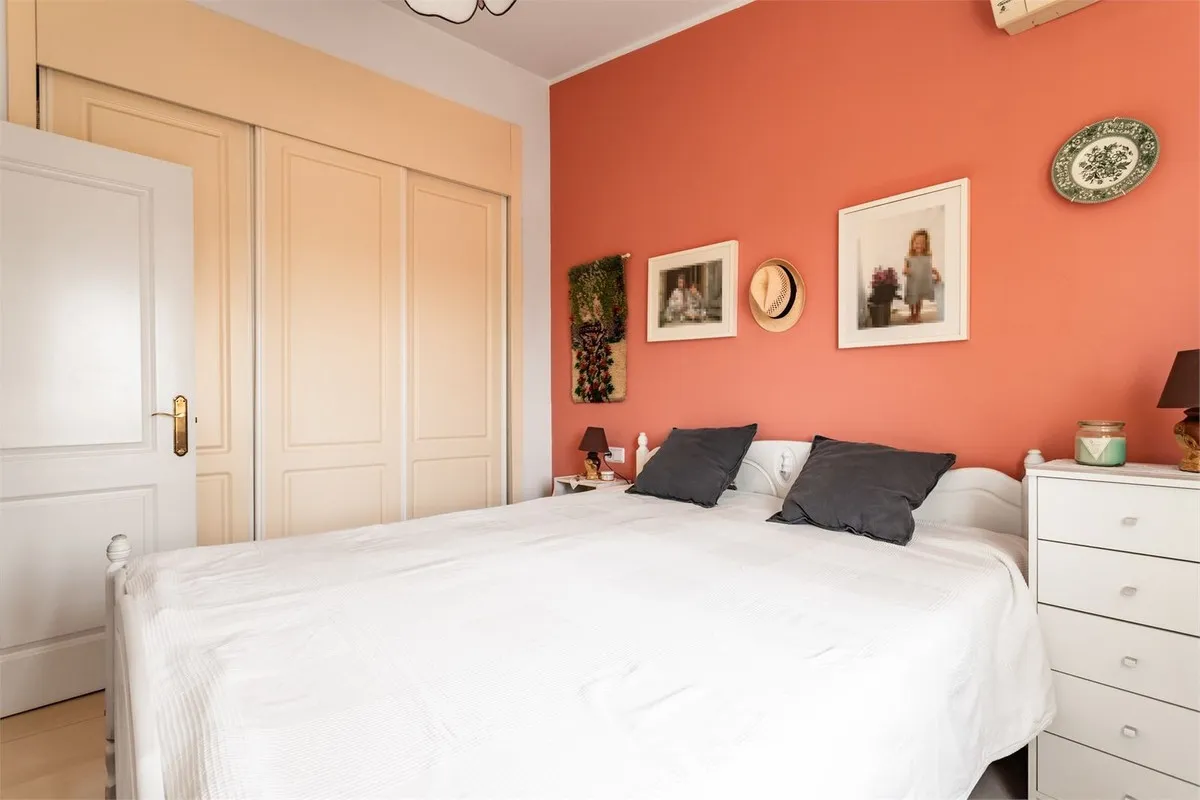 ea9ea460-d850-4a00-b6b0-c8ef0e79a15d