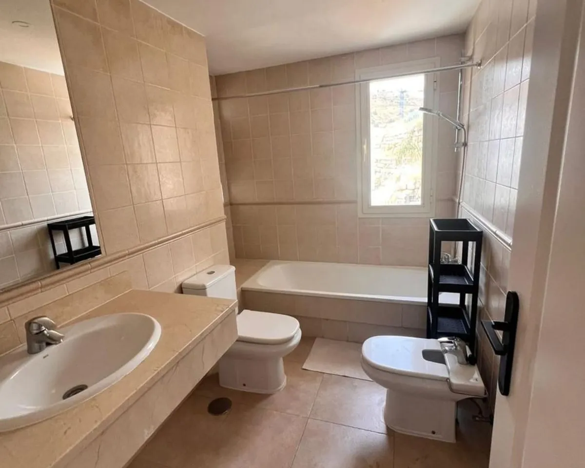 0553e4ee-0076-4c6c-85a3-d99abe973dfe