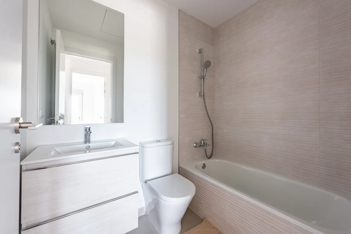 6d4e3ee5-e485-43a5-a4db-077f5a8dd243