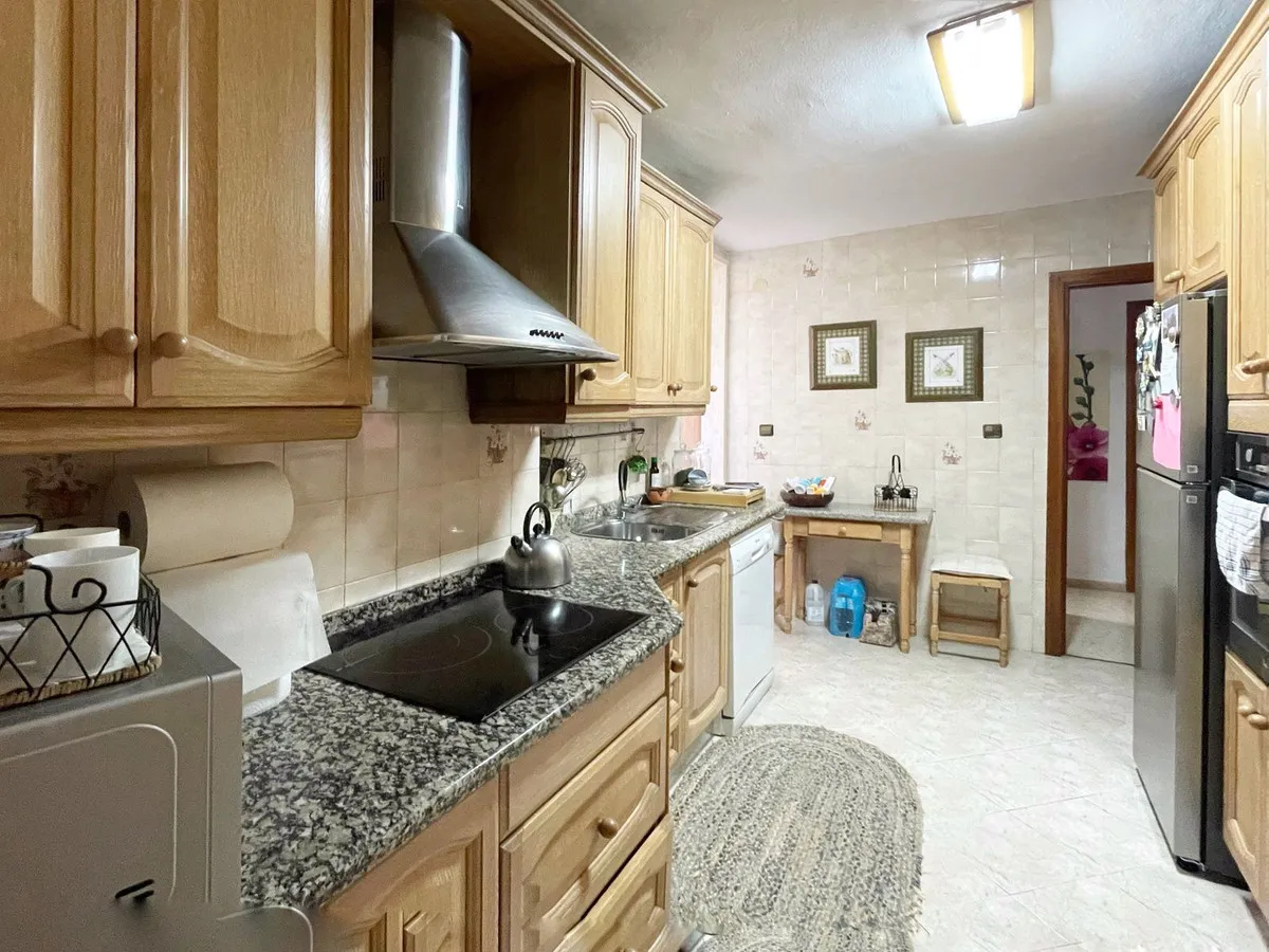 5a3e1163-37b2-48b0-b4b5-e4f86b25b7c3