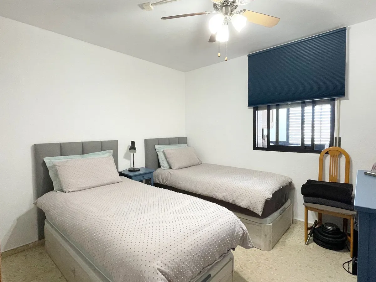 ecbba854-ab61-43b2-9467-f92293a4512d