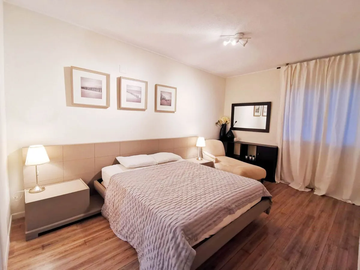 ef0c50db-327e-4483-a760-32dffc58e8dc